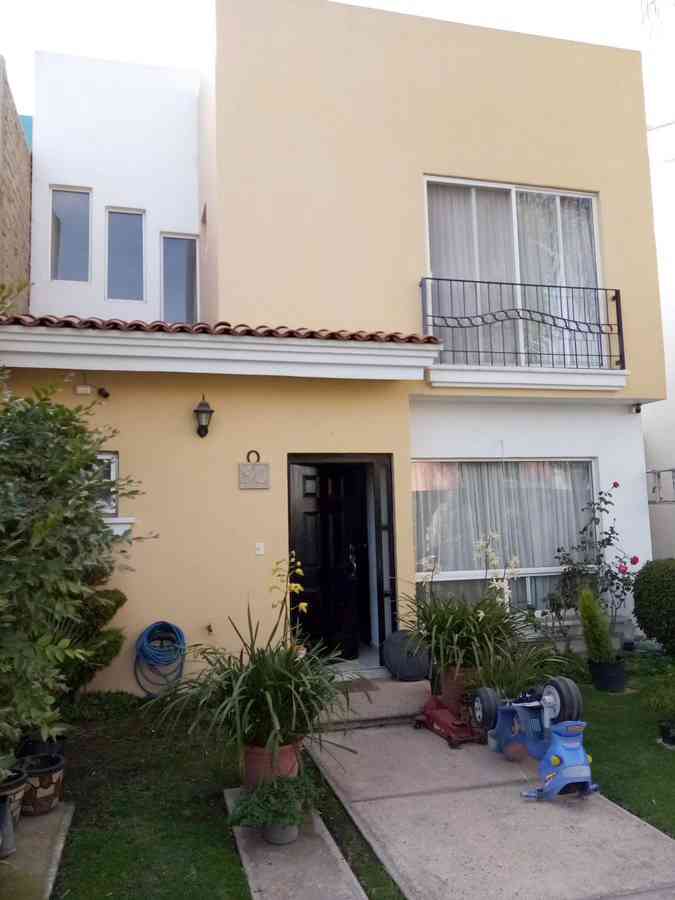 casa en venta camino a las moras los manzanos tlajomulco de zuniga jalisco pwRwsiI